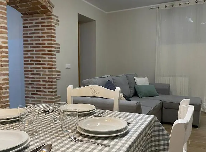 Rural El Retablo 公寓 *